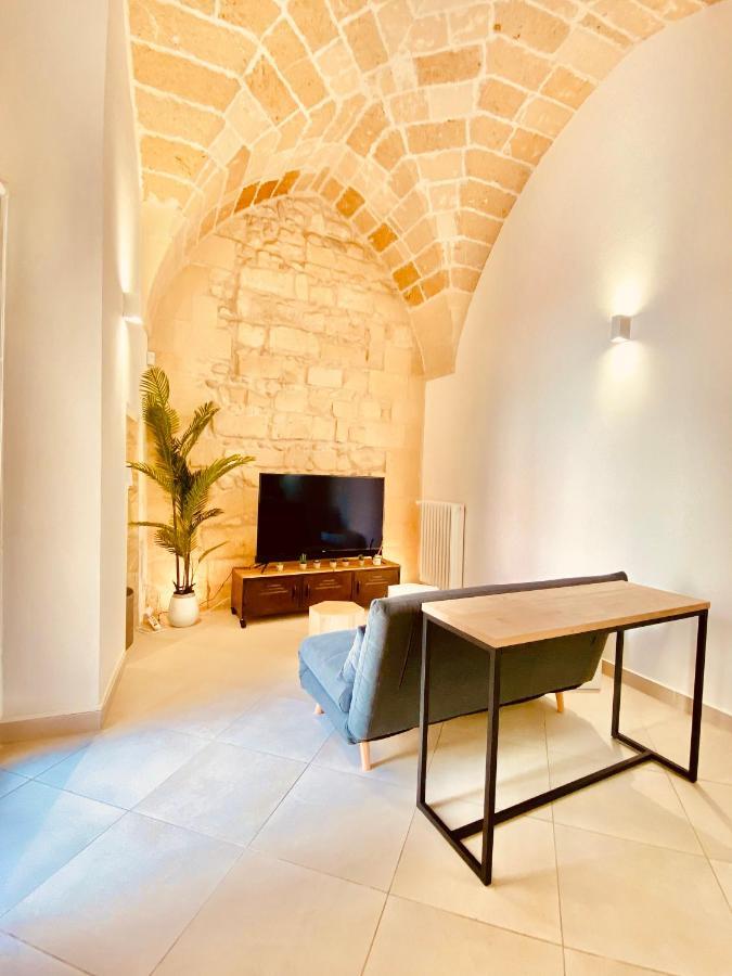 Casa Nathalie - Au Coeur Du Baroque Daire Lecce Dış mekan fotoğraf