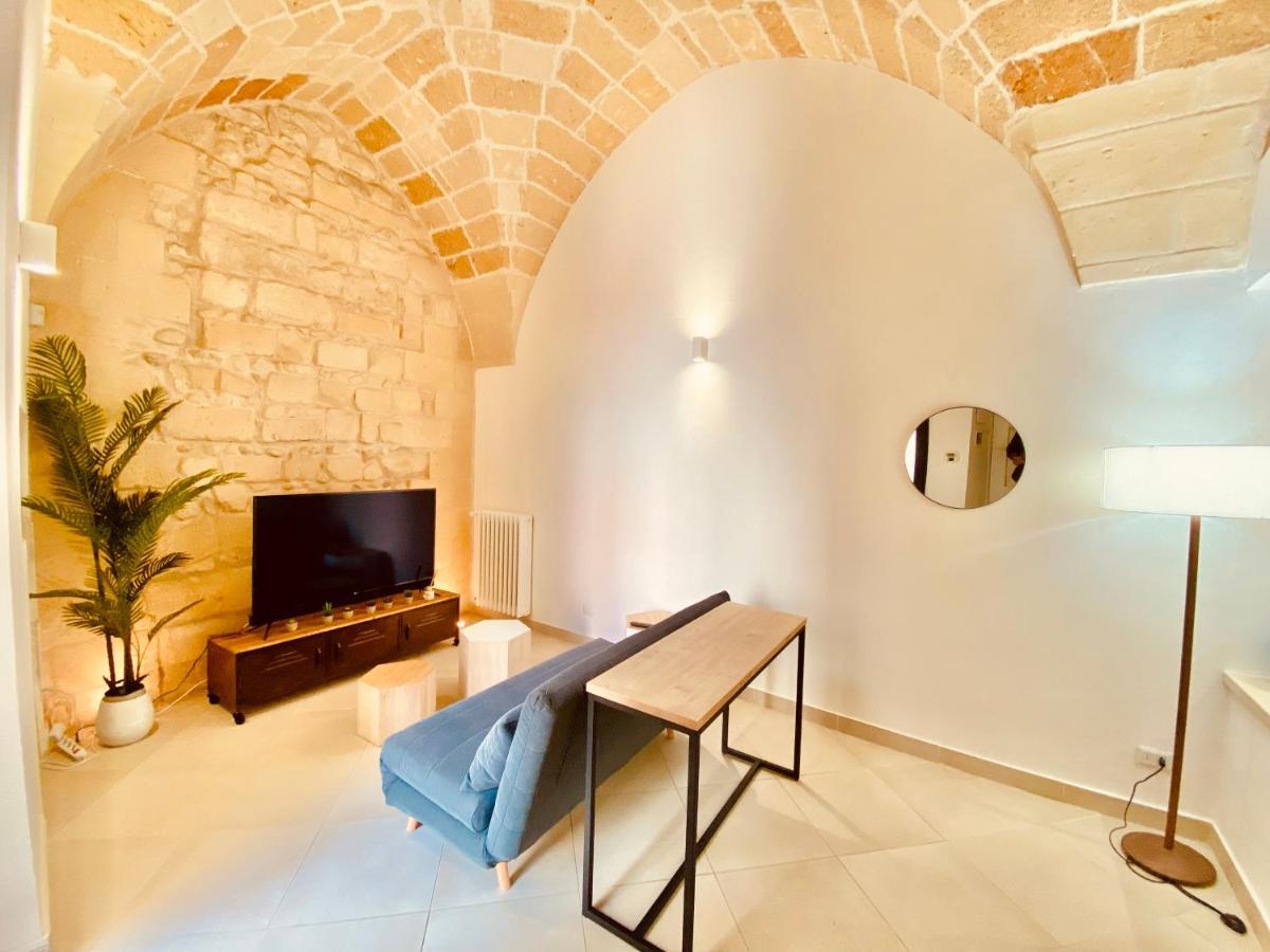 Casa Nathalie - Au Coeur Du Baroque Daire Lecce Dış mekan fotoğraf