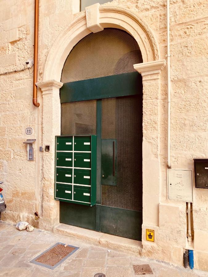 Casa Nathalie - Au Coeur Du Baroque Daire Lecce Dış mekan fotoğraf